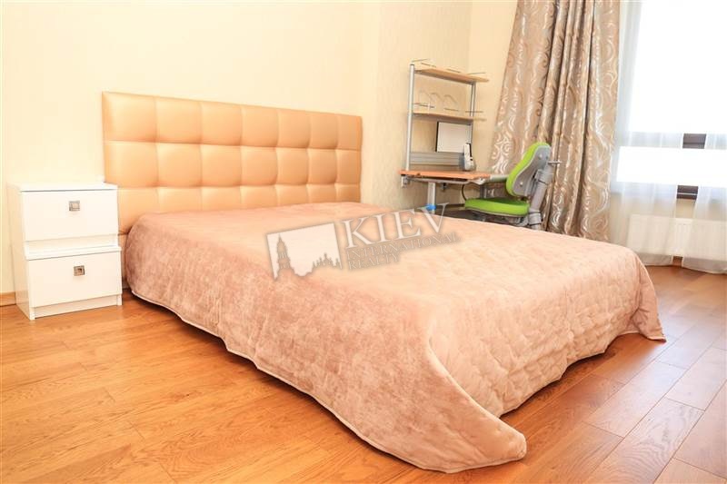 st. 40-letiya Oktyabrya 60 Residential Complex Park Avenue, Master Bedroom 1 Double Bed, TV, Writing Table