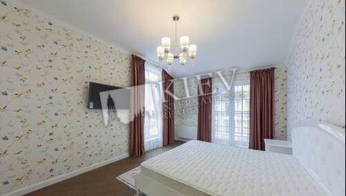 st. Degtyarnaya 6 Living Room Flatscreen TV, Fold-out Sofa Set, Residential Complex Vozdvizhenka