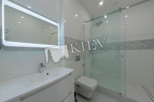 st. Krasnoarmeyskaya 29 Bathroom 3 Bathrooms, Bathtub, Shower, Washing Machine, Kitchen Electric Oventop