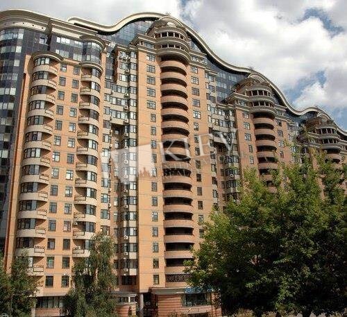 Pechers'ka Kiev Apartment for Sale