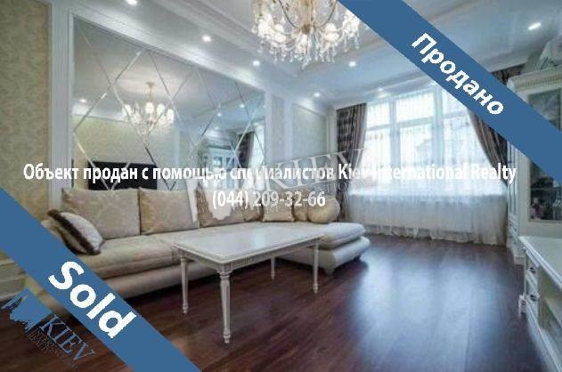 Two-bedroom Apartment st. Dragomirova 20 14856