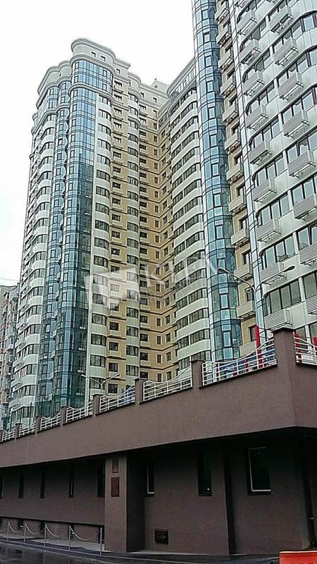 st. Dragomirova 2A Long Term Apartment in Kiev 7480