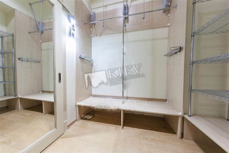st. per. Lipskiy 3 Bathroom 2 Bathrooms, Bathtub, Heated Floors, Shower, Washing Machine, Living Room Flatscreen TV, L-Shaped Couch