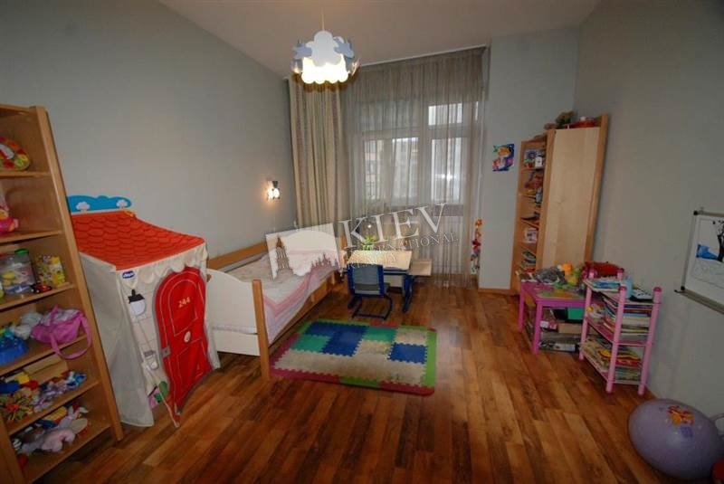 st. Pavlovskaya 17 Bedroom 3 Cabinet / Study, Parking Underground Parking Spot (additional charge)