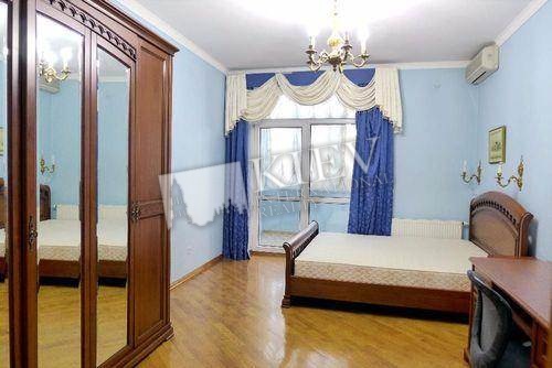 Three-bedroom Apartment st. Turgenevskaya 45-49 2554