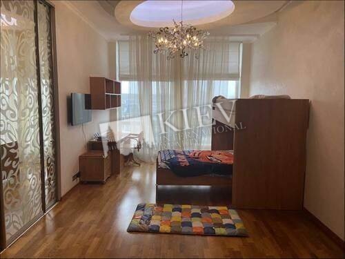 st. Grushevskogo 9a Interior Condition 3-5 Years, Living Room Flatscreen TV, Fold-out Sofa Set, Home Cinema, Sound System