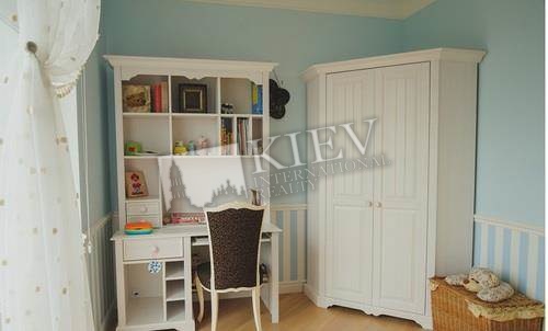 st. Melnikova 18B Kiev Apartment for Sale 15806