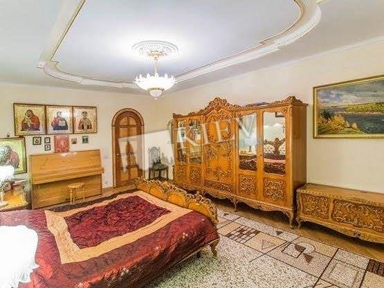 st. Dragomirova 4 Master Bedroom 1 Double Bed, TV, Bedroom 2 Guest Bedroom