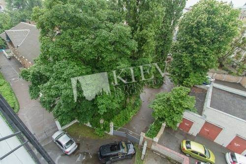 st. Bogomoltsa 7/14 Long Term Apartment in Kiev 2374
