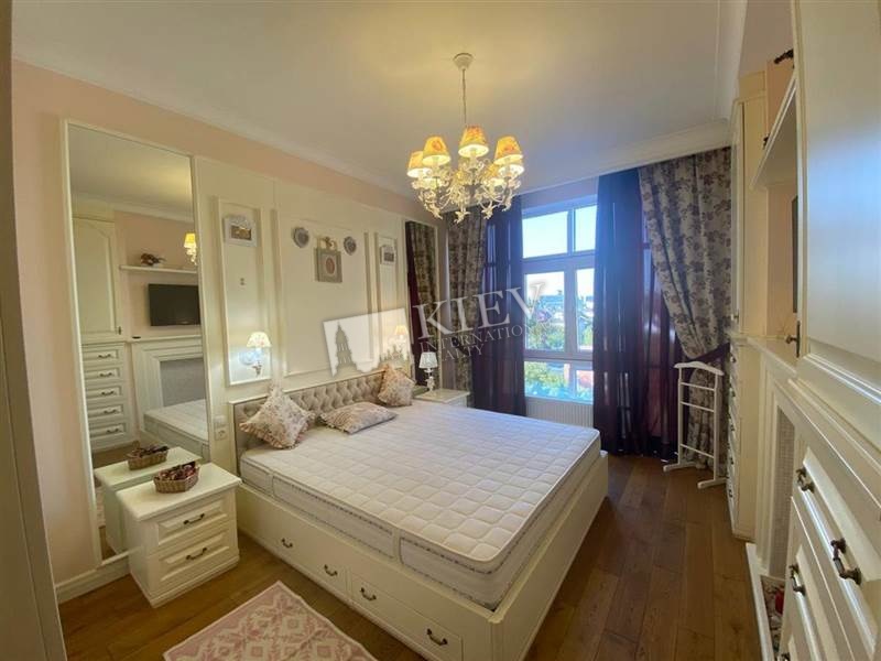 Two-bedroom Apartment st. Zverinetskaya 47 7743