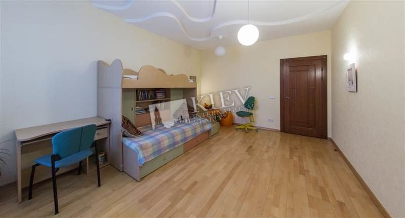Pechers'ka Kiev Long Term Apartment