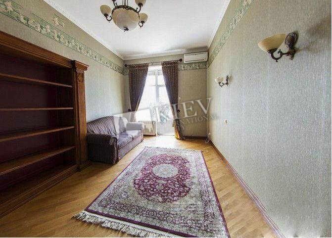 Universytet Kiev Apartment for Rent