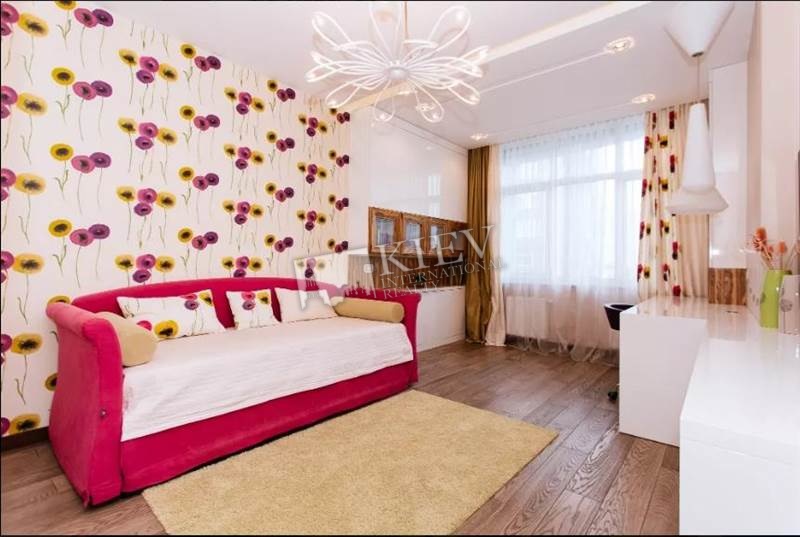 st. Glubochitskaya 32 A Kiev Apartment for Sale 16679