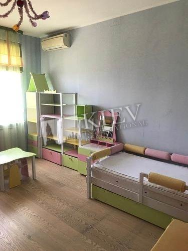 Long Term Apartment in Kiev Obolon 