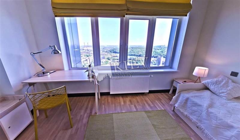 st. Dragomirova 9 Residential Complex Novopecherskie Lipki, Master Bedroom 1 Double Bed, TV