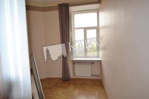 Three-bedroom Apartment st. Andreevskiy Spusk 34 2989