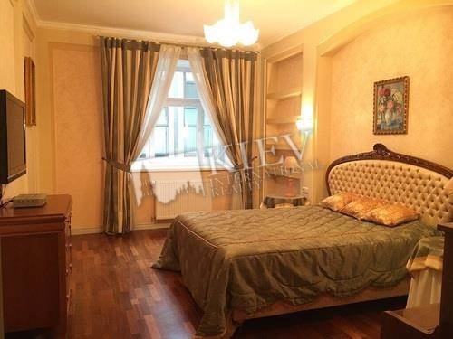 st. Irininskaya 5/24 Interior Condition 5 Years and Older, Parking Elevator Access - Directly to Underground Parking, Underground Parking Spot (additional charge)