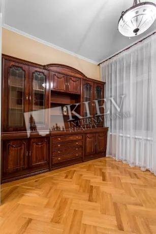st. Zhilyanskaya 7V Master Bedroom 1 Double Bed, Bedroom 2 Guest Bedroom