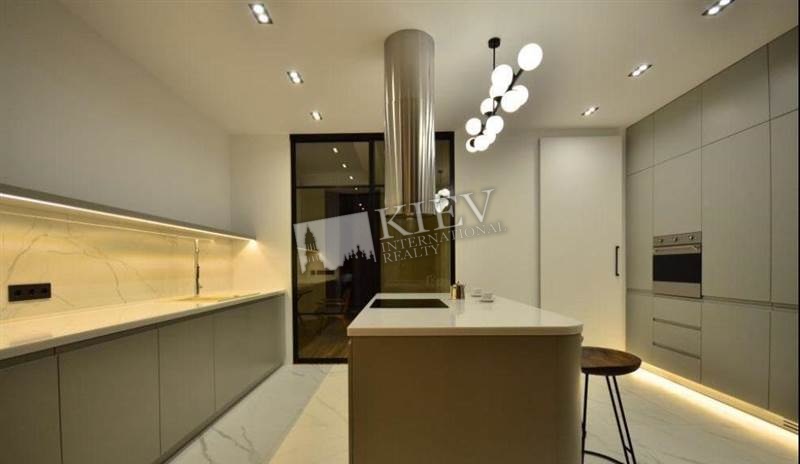 st. Ivana Franko 24a Living Room Fold-out Sofa Set, Bathroom Bathtub, Shower