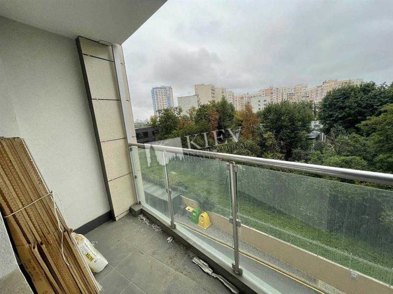 Demiivs'ka Kiev Apartment for Sale