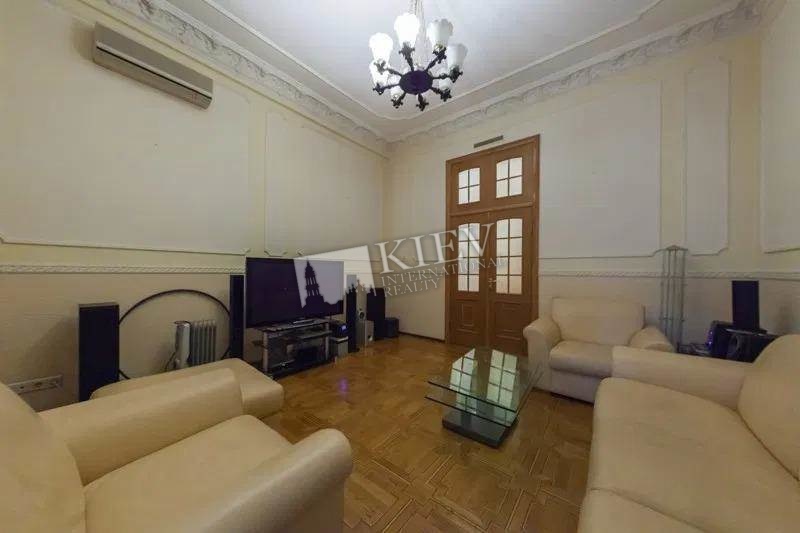 Palats Sportu Kiev Apartment for Sale