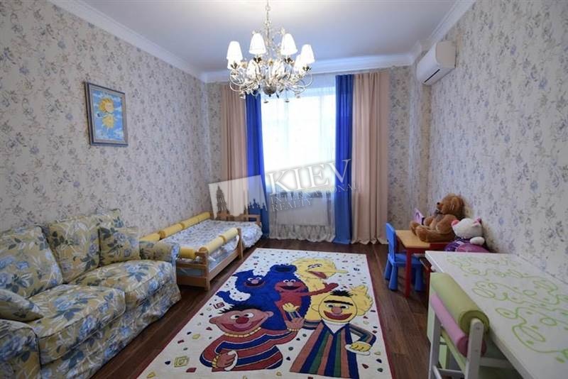 st. Gorkogo 103 Kiev Apartment for Rent 2949