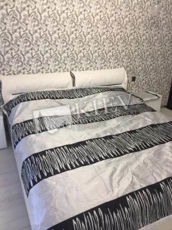 One-bedroom Apartment st. Klovskiy spusk 6 8910