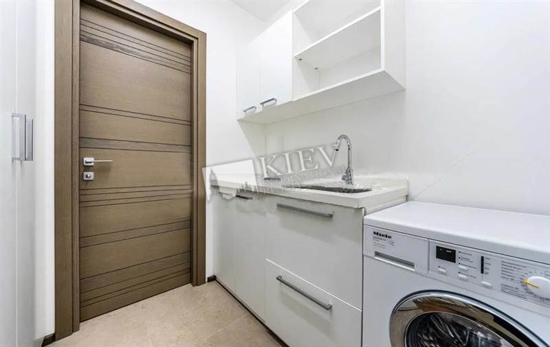 Holosiivks'ka Apartment for Rent in Kiev