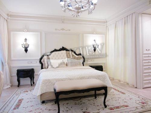 st. Institutskaya 18A Rent an Apartment in Kiev 2162