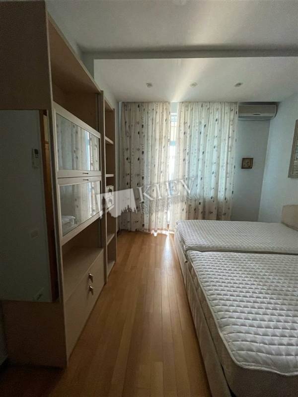 st. Staronavodnitskaya 13 Rent an Apartment in Kiev 4777