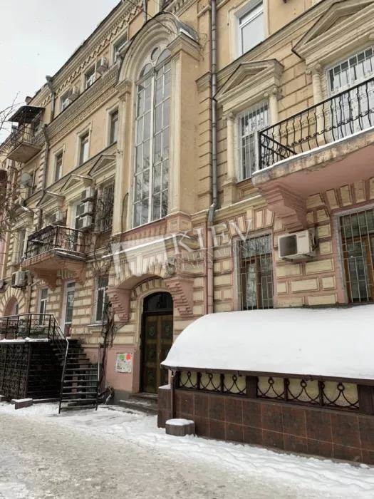 st. Kominterna 10 Apartment for Rent in Kiev 14787