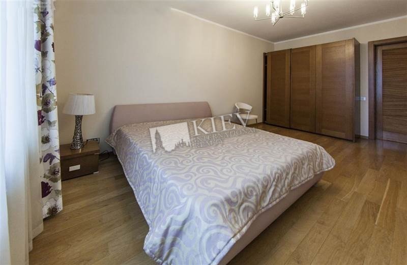st. Kruglouniversitetskaya 3-5 Rent an Apartment in Kiev 2069