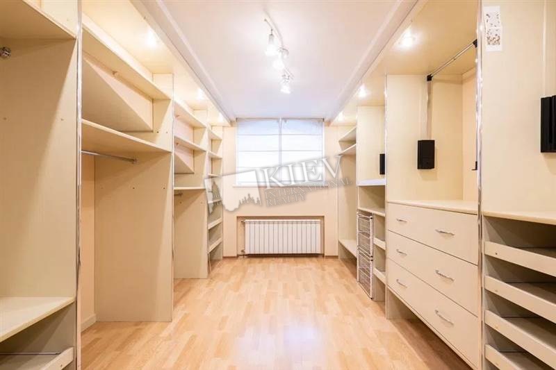 st. Vladimirskaya 37 Rent an Apartment in Kiev 3658