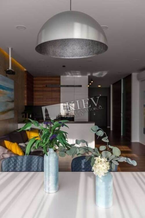 st. Klovskiy spusk 7A Living Room Flatscreen TV, Fold-out Sofa Set, Parking Yard Parking