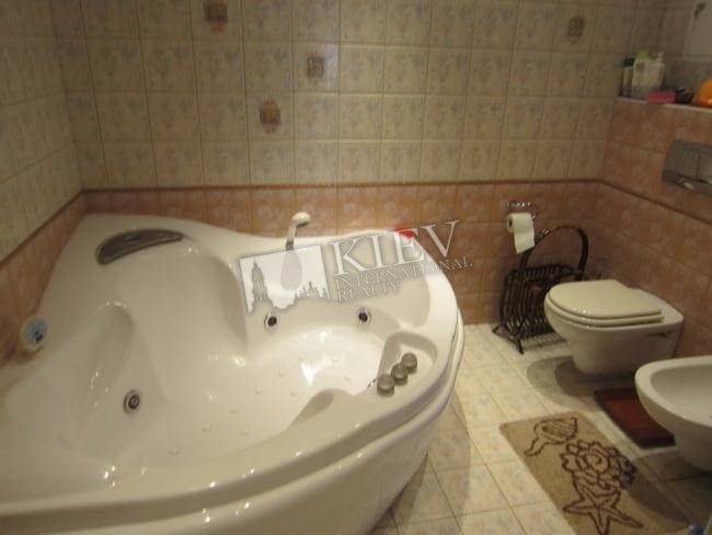 st. Kovpaka 17 Interior Condition 1-2 Years Old, Master Bedroom 1 Double Bed, TV