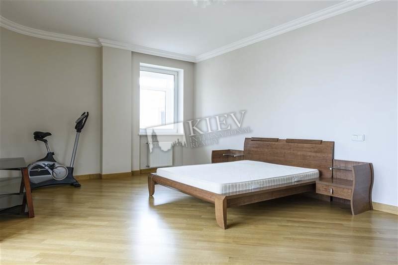 st. Predslavinskaya 31/11 Rent an Apartment in Kiev 9096
