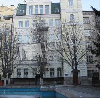 st. Lvovskaya 4 Apartment for Sale in Kiev 3405